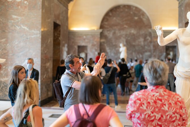 Paris Louvre Museum: Small Group Guided Highlights Tour - Why a small group matters inside the Louvre