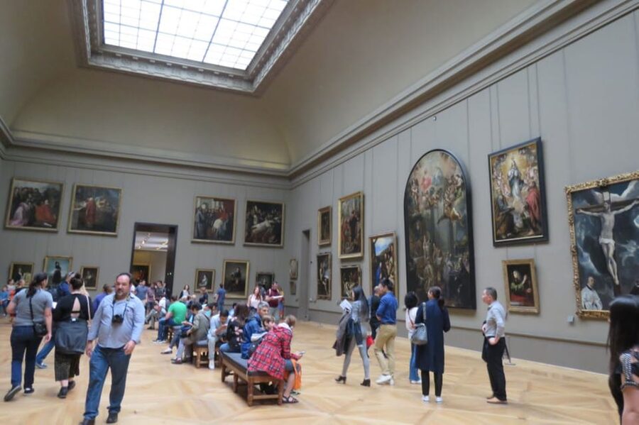Paris: Louvre Museum Ticket and Mona Lisa Access with Host - What you can see after the Mona Lisa