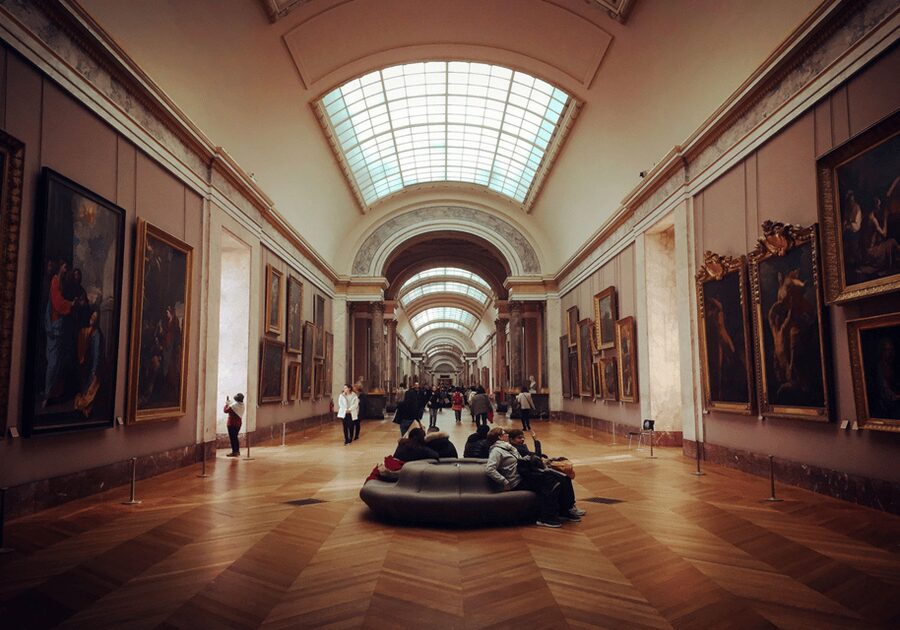 Paris: Louvre Museum Ticket & Exclusive Immersive AudioGuide - How the audio app changes your pace