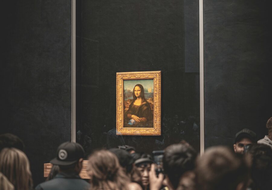 Paris: Louvre Museum Ticket & Exclusive Immersive AudioGuide - Getting inside through the Pyramid