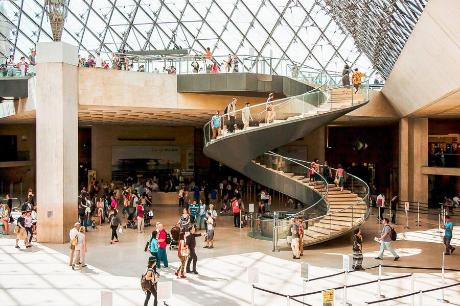 Paris: Louvre Museum Timed-Entrance Ticket - The Mona Lisa requires patience