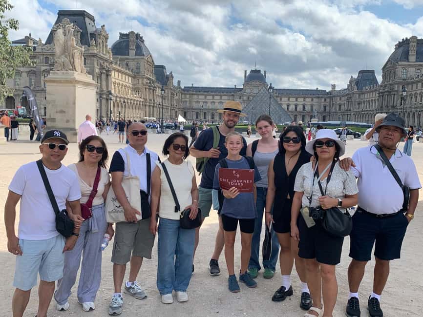 Paris: Louvre Museum Timed Entry Ticket & Pop Culture Tour - Meeting at the Louvre Pyramid