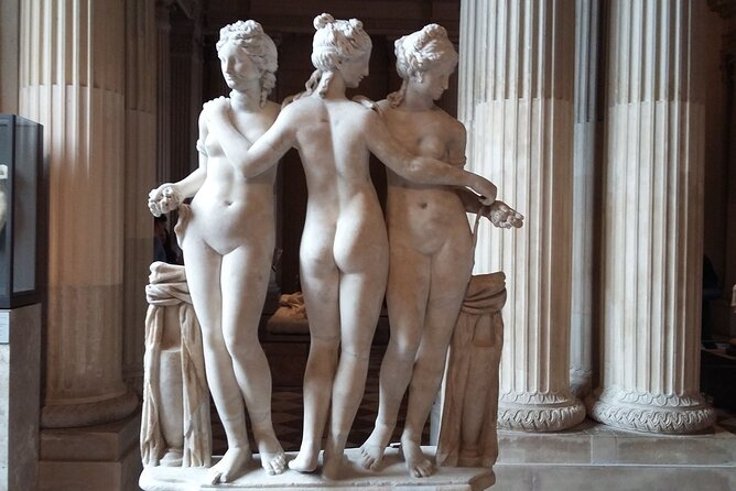 Paris: Louvre Museum Tour Mona Lisa & Iconic Masterpieces - The Mona Lisa and the reality of the crowd
