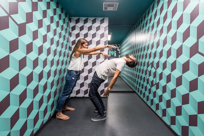 Paris Museum of Illusions Entry Ticket - The spinning tunnel and the exhibits that confuse your balance