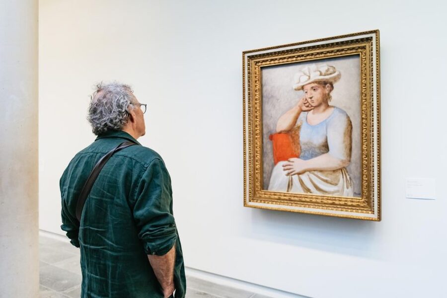 Paris: Orangerie Museum Skip-the-Line Entry and Guided Tour - Languages, weather, and museum manners