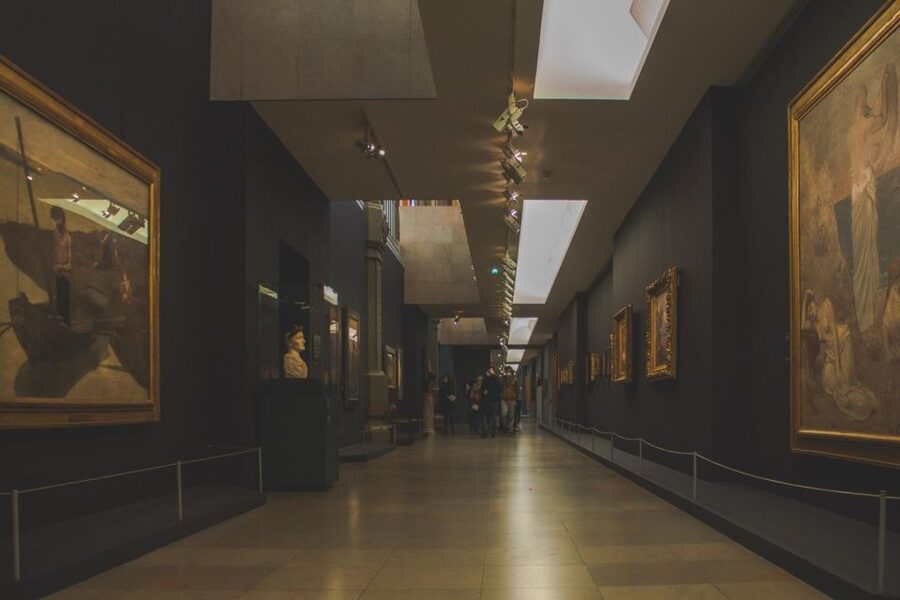 Paris: Orsay Museum Entry Ticket and Digital Audio Guide App - Food, rest, and the famous clock