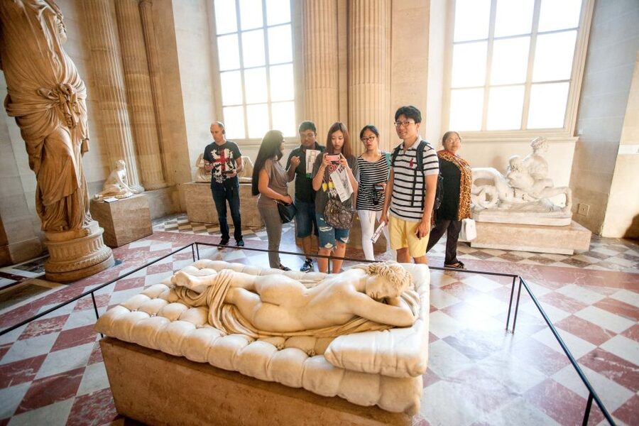 Paris: Priority Access, Guided Louvre Museum Tour w/ Expert - What you can and cannot see in two hours