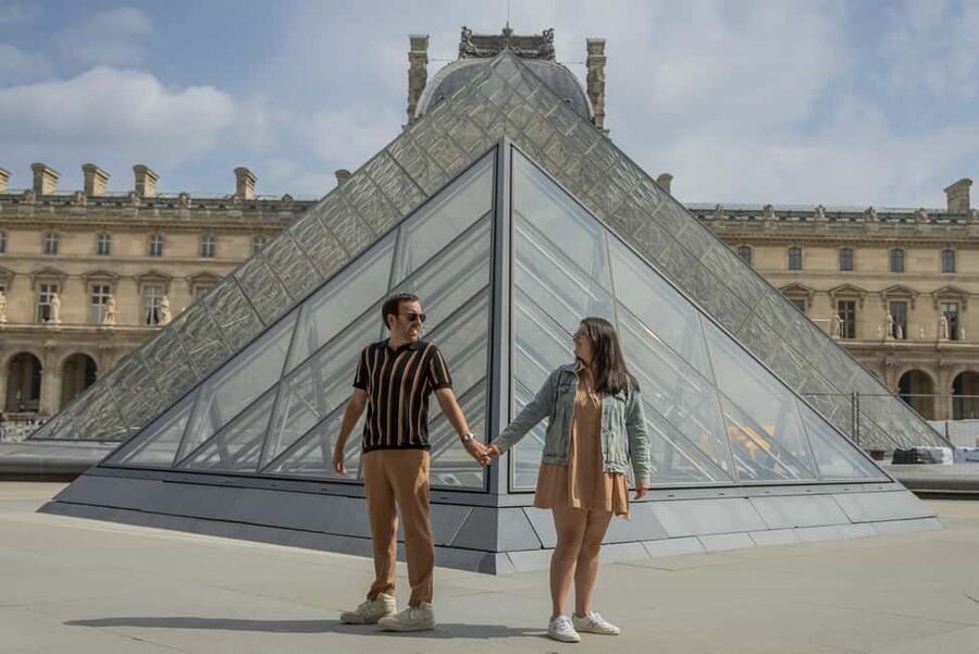 Paris: Private Photoshoot Outside the Louvre Museum - The Louvre as a backdrop, not a museum visit