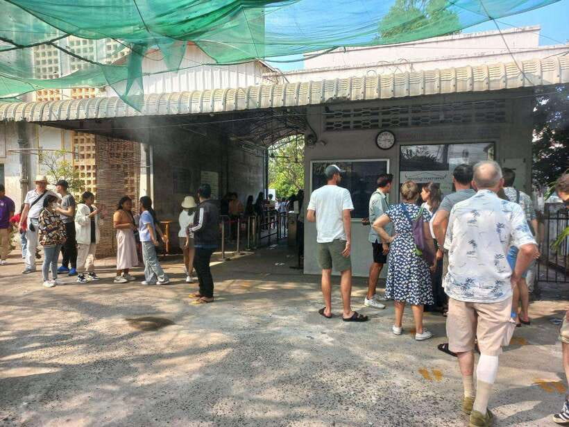 Phnom Penh: killing field & Toul Sleng genocide museum Tour - What the guide adds to a hard subject