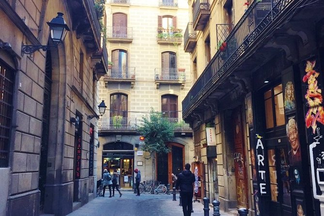 Picasso in Barcelona Max 6 People Walk El Born and Picasso Museum - Why Picasso’s Barcelona is best understood on foot