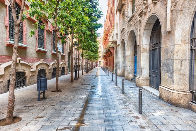 Picasso in Barcelona Max 6 People Walk El Born and Picasso Museum - Is $167.37 a fair price?