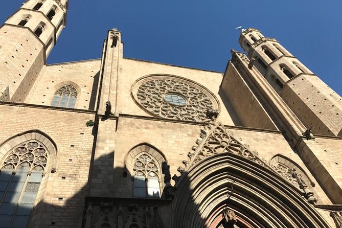 Picasso in Barcelona Max 6 People Walk El Born and Picasso Museum - Guide quality can make or break the visit