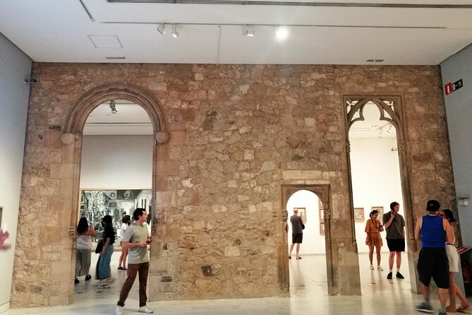 Picasso Museum and Walking Tour Plus Optional Wine & Food Tasting - Price, group size, and overall value