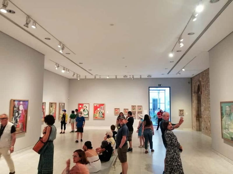 Picasso Museum and Walking Tour Plus Wine Tasting Upgrade - Key points to know before booking
