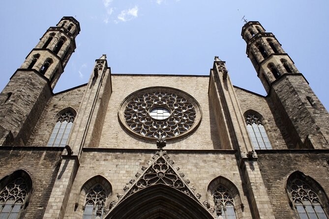 Picasso Museum Guided Tour in Barcelona - The radio guide system and group size