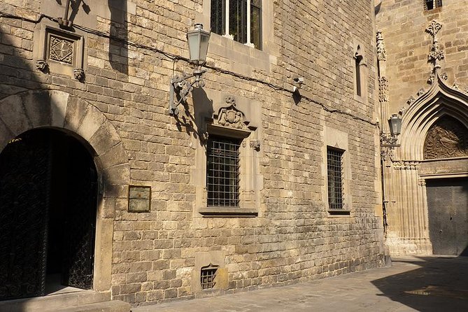 Picasso Museum & Private Walking Tour of Born or Gothic Quarter - Timing, meeting point, and walking demands