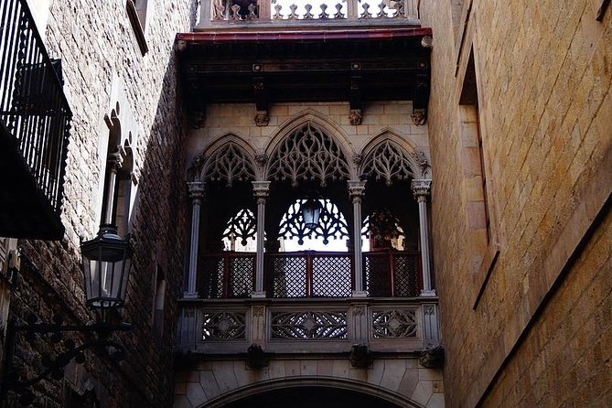 Picasso Museum & Private Walking Tour of Born or Gothic Quarter - The guide can make or break the day