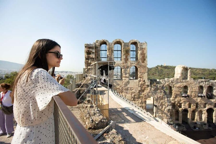 Piraeus Port: Acropolis Museum and Parthenon Mythology Tour - The Odeon and the grand entrance