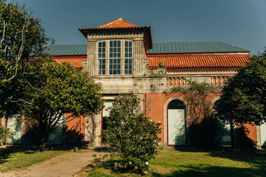 Porto: National Museum Soares dos Reis E-Ticket & City Tour - Getting to Rua de D. Manuel II 44