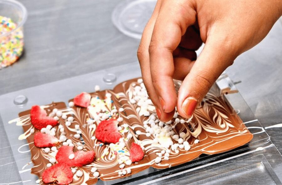 Prague: 1.5-Hour Chocolate Museum Visit with Workshop - Who should book this chocolate workshop?