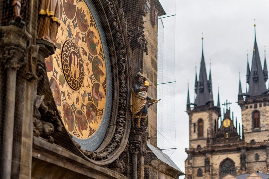 Prague: Castle, National Museum & Town Hall Tickets & Audio - Prague Castle and the full Circuit B visit
