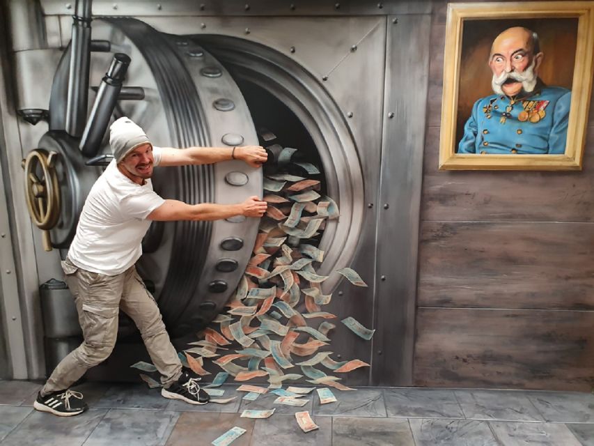 Prague: Museum of Fantastic Illusions Entry Ticket - Adding a café stop after the illusions