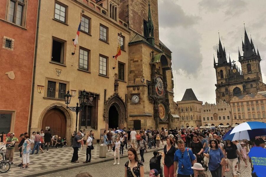 Prague: Old Town Tour & National Museum Skip-the-Line Ticket - How much time should you allow?