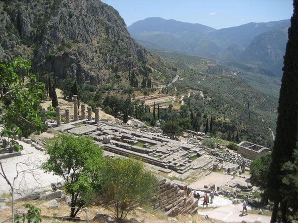 Premium Delphi Day Trip with an Expert Guide, Museum & Lunch - Why Delphi earns a full day from Athens