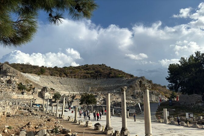 PRIVATE EPHESUS TOUR FOR CRUISERS: On-time Return and Skip-Line - Kusadasi views, Pigeon Island, and the return to port