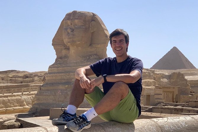 Private tour to Giza Pyramids,Sphinx,Egyptian Museum with Local Lunch - Falafel or koshary for a quick local lunch