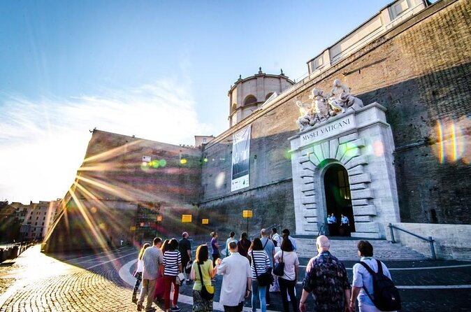 Private Vatican Museums and St. Peter's Basilica Early Bird Tour - The Sistine Chapel needs time and patience