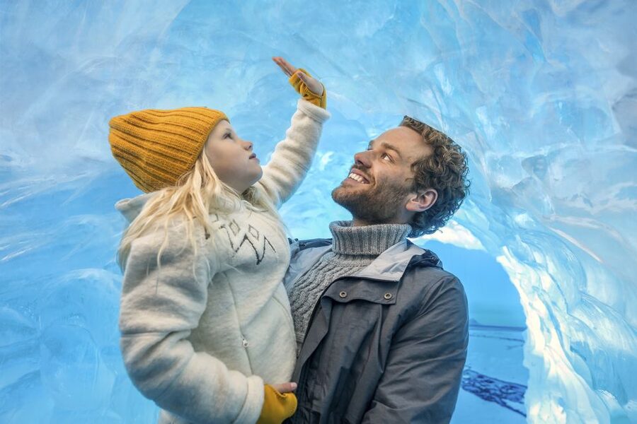 Reykjavík: Hop-On Hop-Off Bus and Perlan Museum Entry Ticket - How long to spend and how to plan one day