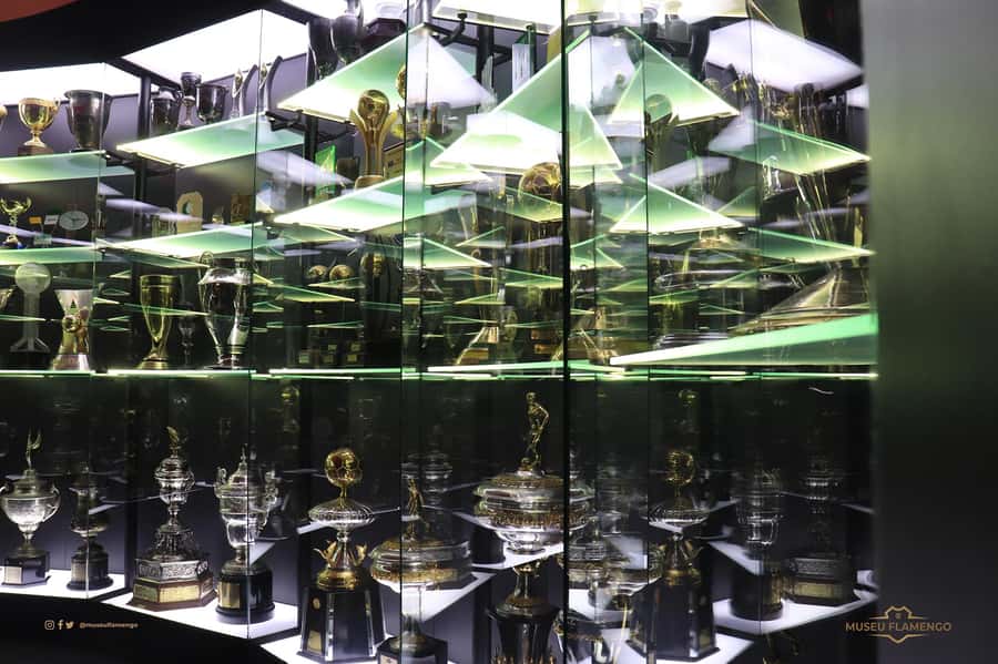 Rio de Janeiro: Flamengo Museum Ticket Entrance - Giant screens and hands-on displays