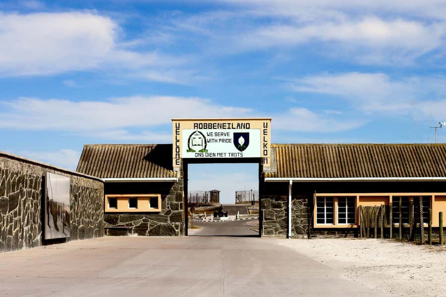 ROBBEN ISLAND MUSEUM TOUR, WITH OPTIONAL LAST MINUTE TICKETS - Robert Sobukwe’s house arrest site and the quarry