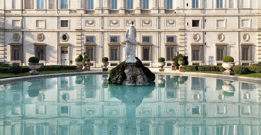 Rome: Borghese Gallery Skip-the-Line Entry and Guided Tour - Meeting your coordinator beside the gallery entrance
