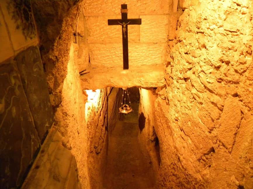 Rome: Capuchin Crypts and Museum Ticket and Tour - Should you book this Roman crypt tour?