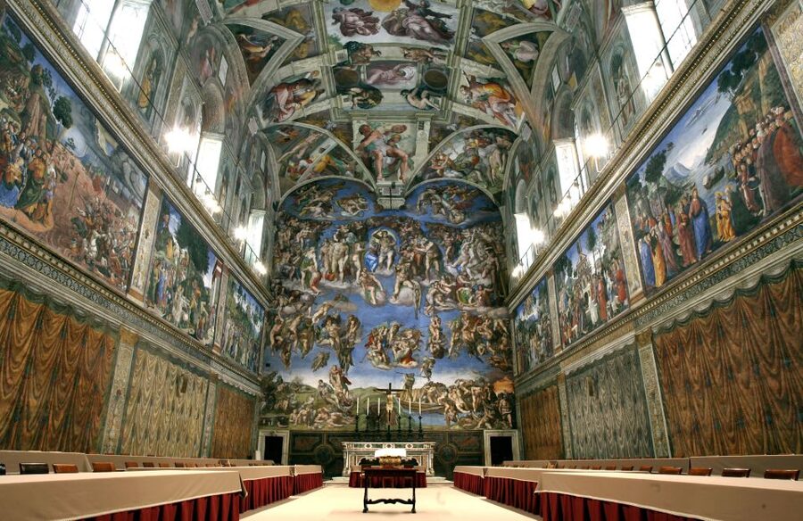 Rome: Early-Entry Vatican Museums & Sistine Chapel Tour - Guides, Headsets, and the Small Group Advantage