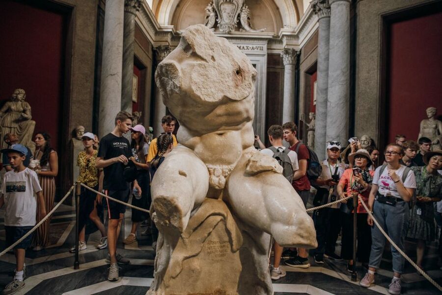 Rome: Early-Morning Vatican Museums and Sistine Chapel Tour - Why an early Vatican start matters