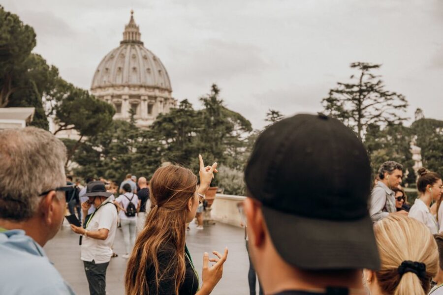 Rome: Early-Morning Vatican Museums and Sistine Chapel Tour - Clothing, comfort, and physical demands