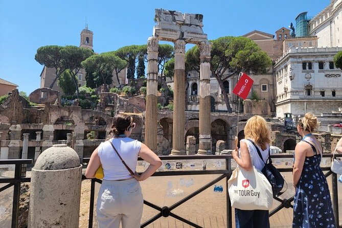 Rome in a Day Group Tour with Vatican Museums and Colosseum - The Sistine Chapel: beautiful, crowded, and strictly quiet