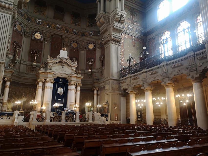 Rome: Jewish Museum and Tempio Maggiore Entry with Audio - Seven rooms that put objects into context