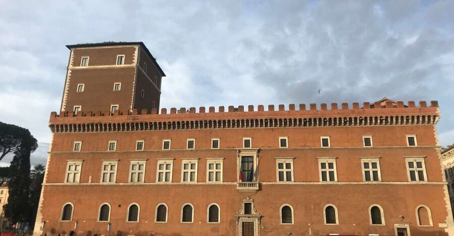 Rome: Palazzo Venezia Reserved Entrance with Museum - Meeting at Piazza d’Aracoeli