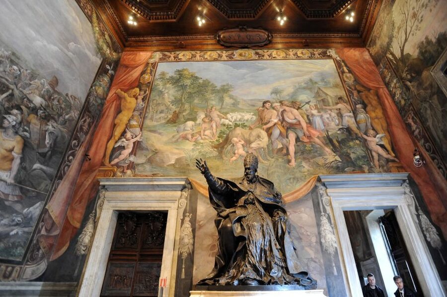 Rome: Private Capitoline Museums Tour - Marcus Aurelius in the Exedra