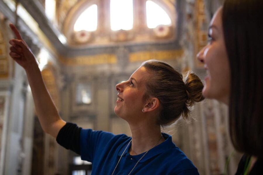 Rome: Private Vatican Museums and Sistine Chapel Tour - Meeting your guide near Viale Vaticano