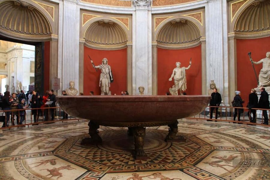 Rome: Skip-the-Line Vatican Museums & Sistine Chapel Ticket - What is not included