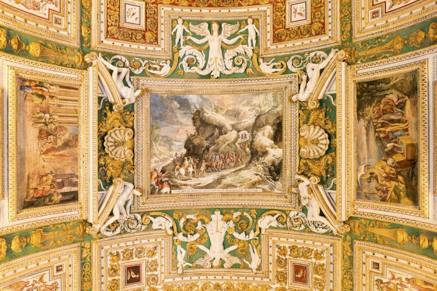 Rome: Vatican Museum and Sistine Chapel Tour - Inside the Vatican Museums: a carefully chosen route