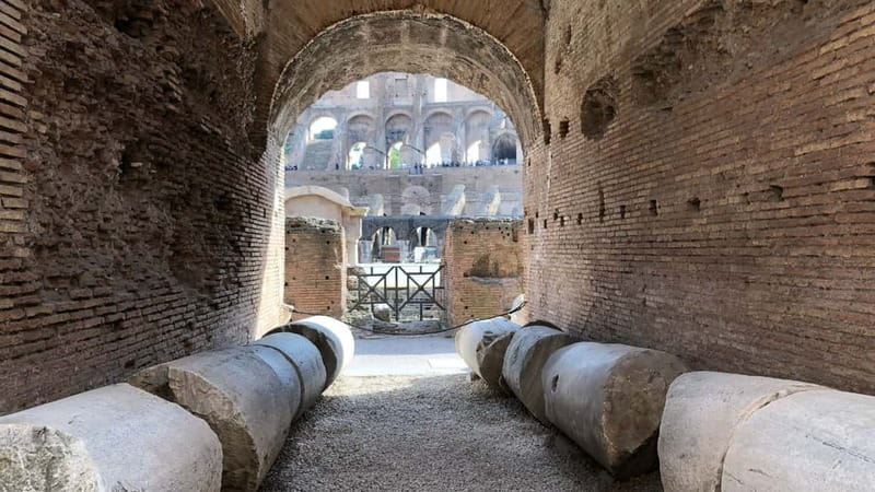 Rome: Vatican Museum Tour and Colosseum Experience - The gap between the Vatican and the Colosseum