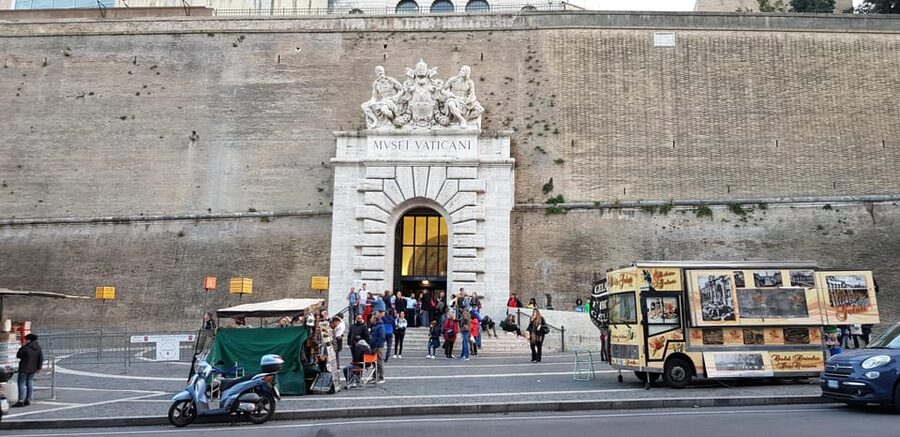 Rome: Vatican Museums and Sistine Chapel Skip-the-Line Entry - Raphael’s Rooms deserve more than a quick pass