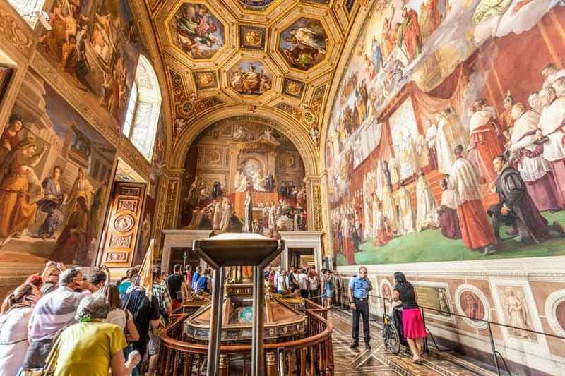 Rome: Vatican Museums, Sistine Chapel and Basilica Tour - Timing, clothing, and crowd advice