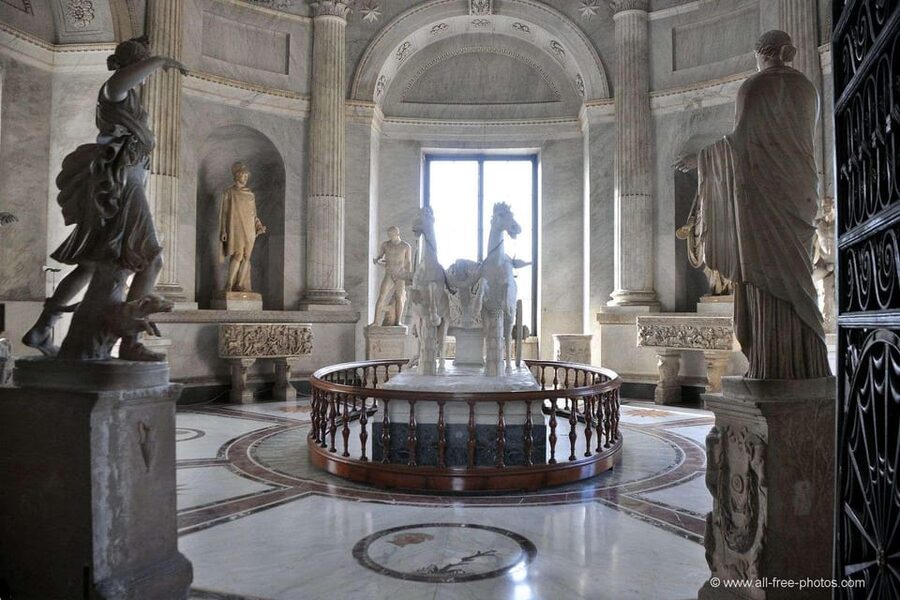 Rome: Vatican Museums & Sistine Chapel Entrance and Tour - Who will get the most from this tour?